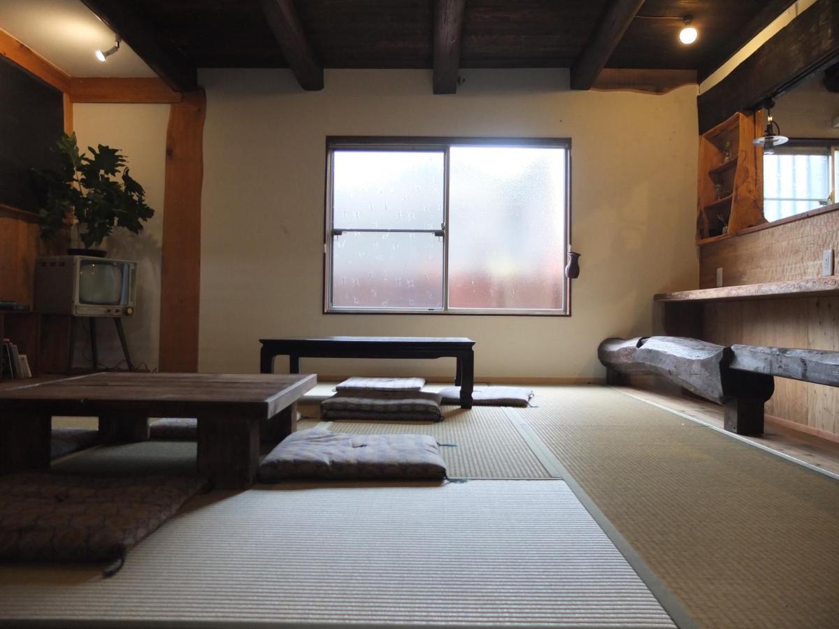 Yomogi Guesthouse Tokoname Exterior photo